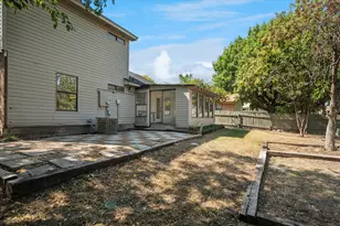 1020 W Hills Terrace, Saginaw, TX 76179 - Photo 21