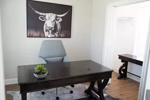 915 N 16th St, Waco, TX 76707 - Photo 5