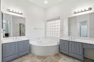 2904 Waterford Dr, Irving, TX 75063 - Photo 13