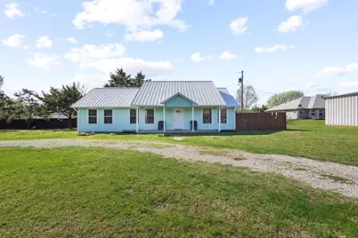 404 Willow Drive, Pottsboro, TX 75076 - Photo 1
