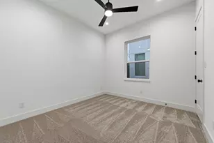 815 Bayonne St, Dallas, TX 75212 - Photo 21