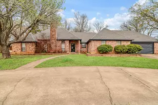 4315 Lakeshore Dr, Reno, TX 75462 - Photo 1