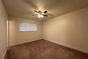 1017 Pleasant Valley Rd, Garland, TX 75040 - Photo 13