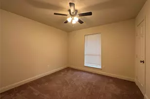 1017 Pleasant Valley Rd, Garland, TX 75040 - Photo 11