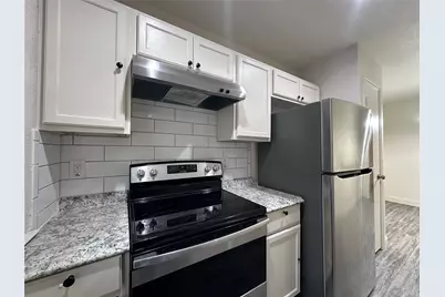 1017 Pleasant Valley Road, Garland, TX 75040 - Photo 5