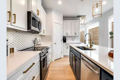 1960 Toronto Street, Dallas, TX 75212 - Photo 5