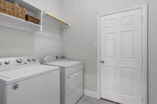 204 Ovaletta Dr, Justin, TX 76247 - Photo 31