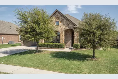 204 Ovaletta Drive, Justin, TX 76247 - Photo 3