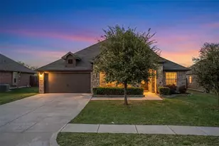 204 Ovaletta Dr, Justin, TX 76247 - Photo 1