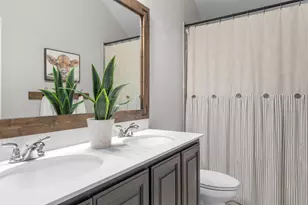 204 Ovaletta Dr, Justin, TX 76247 - Photo 29