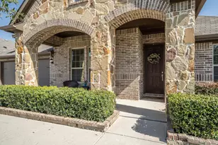 204 Ovaletta Dr, Justin, TX 76247 - Photo 1