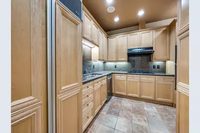 3401 Lee Parkway #102, Dallas, TX 75219 - Photo 7