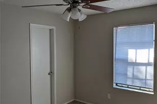 10124 Lone Eagle Dr, Fort Worth, TX 76108 - Photo 11