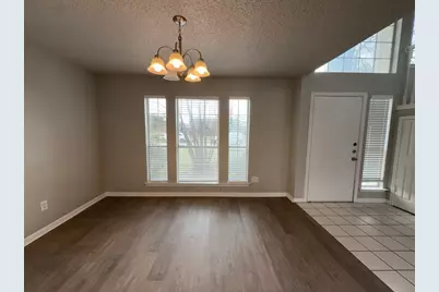 704 Inglewood Trail, DeSoto, TX 75115 - Photo 5