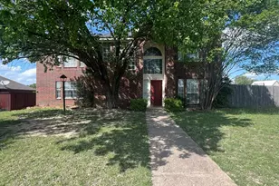 704 Inglewood Trail, DeSoto, TX 75115 - Photo 1