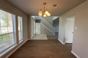 704 Inglewood Trail, DeSoto, TX 75115 - Photo 3