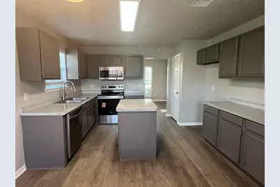 704 Inglewood Trail, DeSoto, TX 75115 - Photo 5