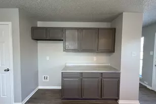 704 Inglewood Trail, DeSoto, TX 75115 - Photo 11