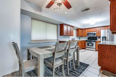 813 Prestwick Street, Bedford, TX 76022 - Photo 9