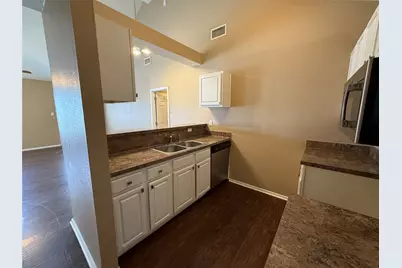 487 Pleasant Meadows Lane, Dallas, TX 75217 - Photo 7