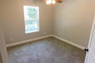 704 E Jefferson St, Waxahachie, TX 75165 - Photo 17