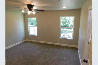 704 E Jefferson Street, Waxahachie, TX 75165 - Photo 11