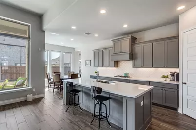305 Oak Hollow Way, Little Elm, TX 75068 - Photo 17