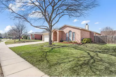 400 Candlestick Trail, Saginaw, TX 76179 - Photo 1