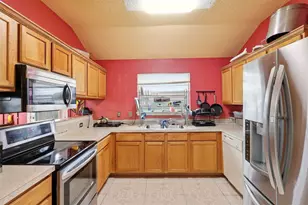 606 W 6th St, Irving, TX 75060 - Photo 15