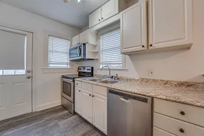 107 N Shawnee Street, Ennis, TX 75119 - Photo 11