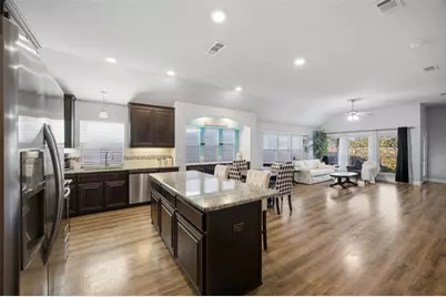 402 Shirley Drive, Alvarado, TX 76009 - Photo 7