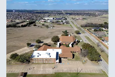 1226 W Belt Line Road, DeSoto, TX 75115 - Photo 9