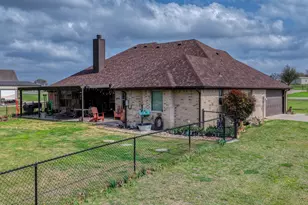 197 Savannah Dr, Weatherford, TX 76087 - Photo 35