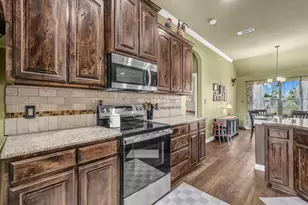 197 Savannah Dr, Weatherford, TX 76087 - Photo 15