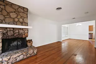 6561 Axton Ln, Dallas, TX 75214 - Photo 15