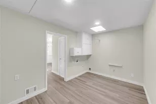 321 Duke St, Garland, TX 75043 - Photo 23