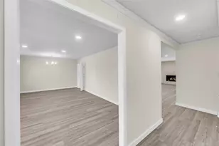 321 Duke St, Garland, TX 75043 - Photo 15