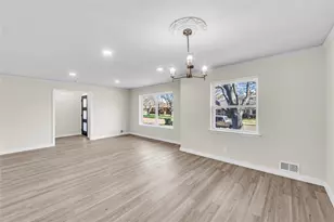 321 Duke St, Garland, TX 75043 - Photo 17