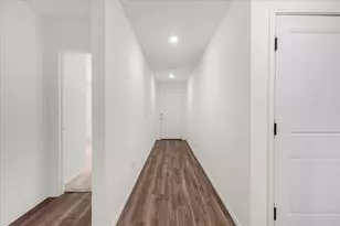 340 Red Rock Trl, Fort Worth, TX 76052 - Photo 3