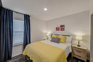 921 W 9th St, Bonham, TX 75418 - Photo 13