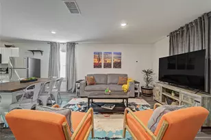 921 W 9th St, Bonham, TX 75418 - Photo 7