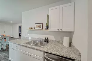 921 W 9th St, Bonham, TX 75418 - Photo 19