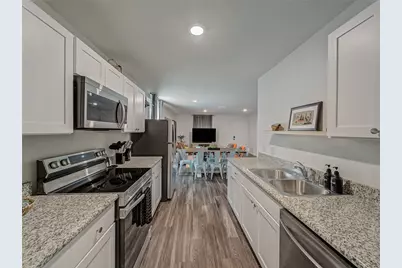921 W 9th Street, Bonham, TX 75418 - Photo 5