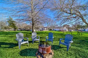 921 W 9th St, Bonham, TX 75418 - Photo 21