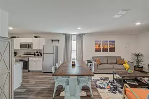 921 W 9th St, Bonham, TX 75418 - Photo 5