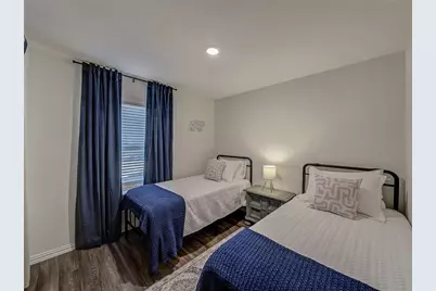 921 W 9th Street, Bonham, TX 75418 - Photo 15
