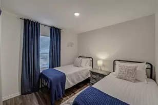 921 W 9th St, Bonham, TX 75418 - Photo 15