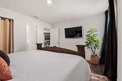 921 W 9th Street, Bonham, TX 75418 - Photo 9