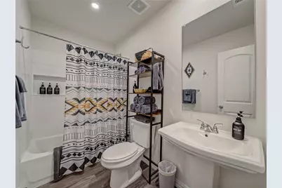 921 W 9th Street, Bonham, TX 75418 - Photo 13