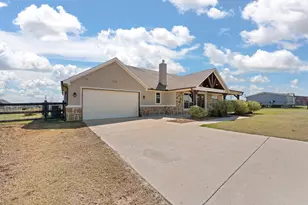 6012 Berry Ridge Ln, Joshua, TX 76058 - Photo 3